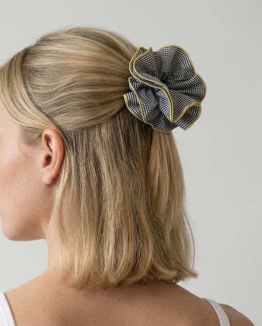 Chouchou à volants en treillis